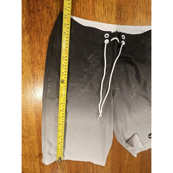 Hollister Men’s 30 Board Shorts Swim Trunks Black White Ombre Speckle EUC - Picture 8 of 11